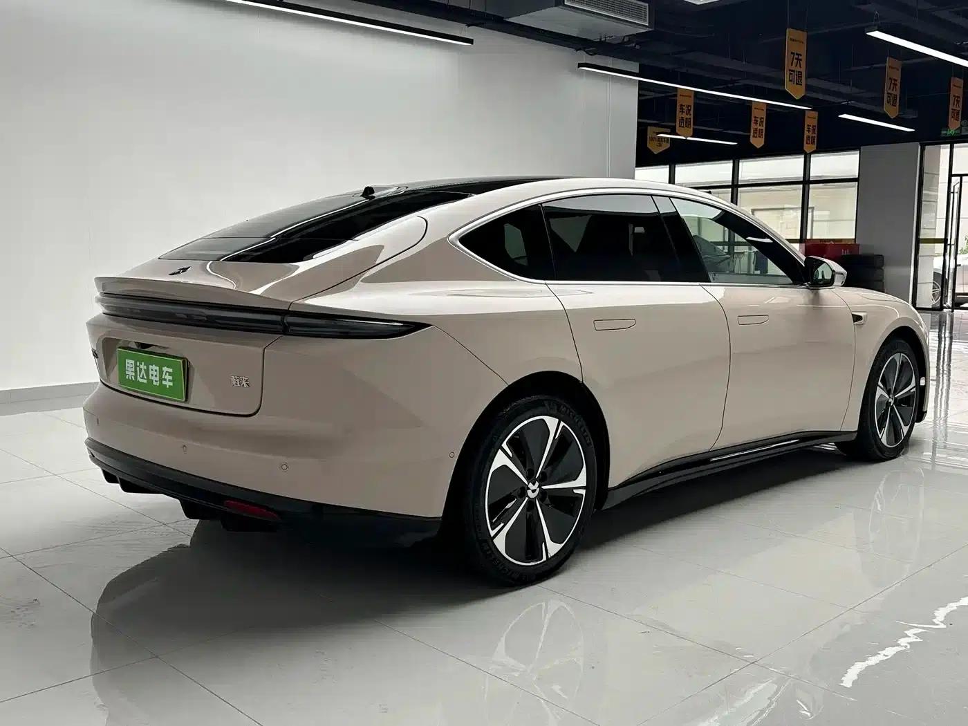 NIO ET5 2025 model 75kWh — миниатюра 8