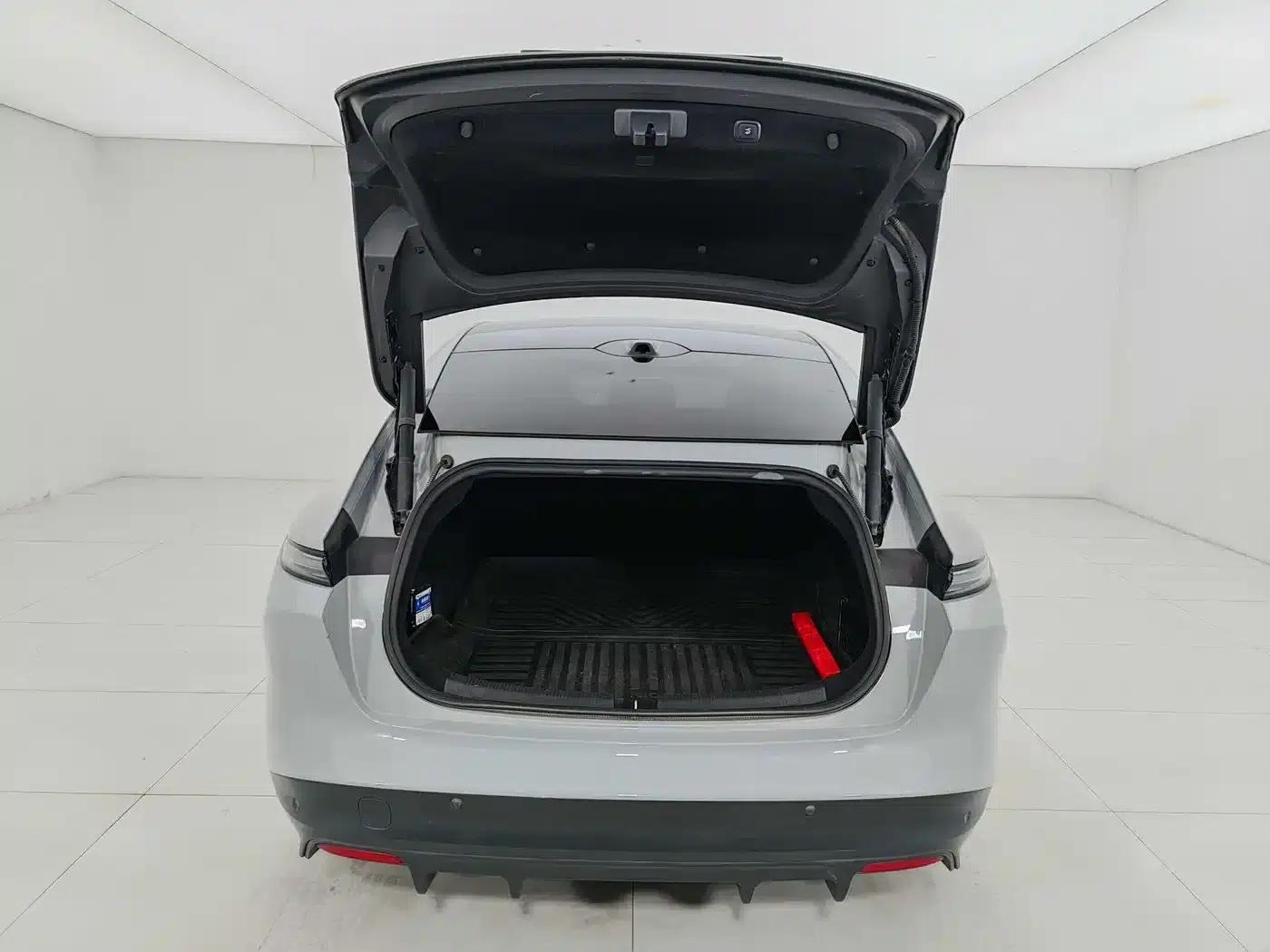 NIO ET5 2024 model 75kWh — миниатюра 18