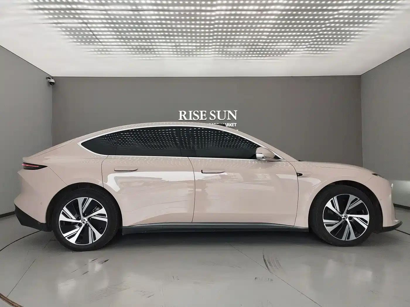 NIO ET5 2024 model 75kWh — миниатюра 4