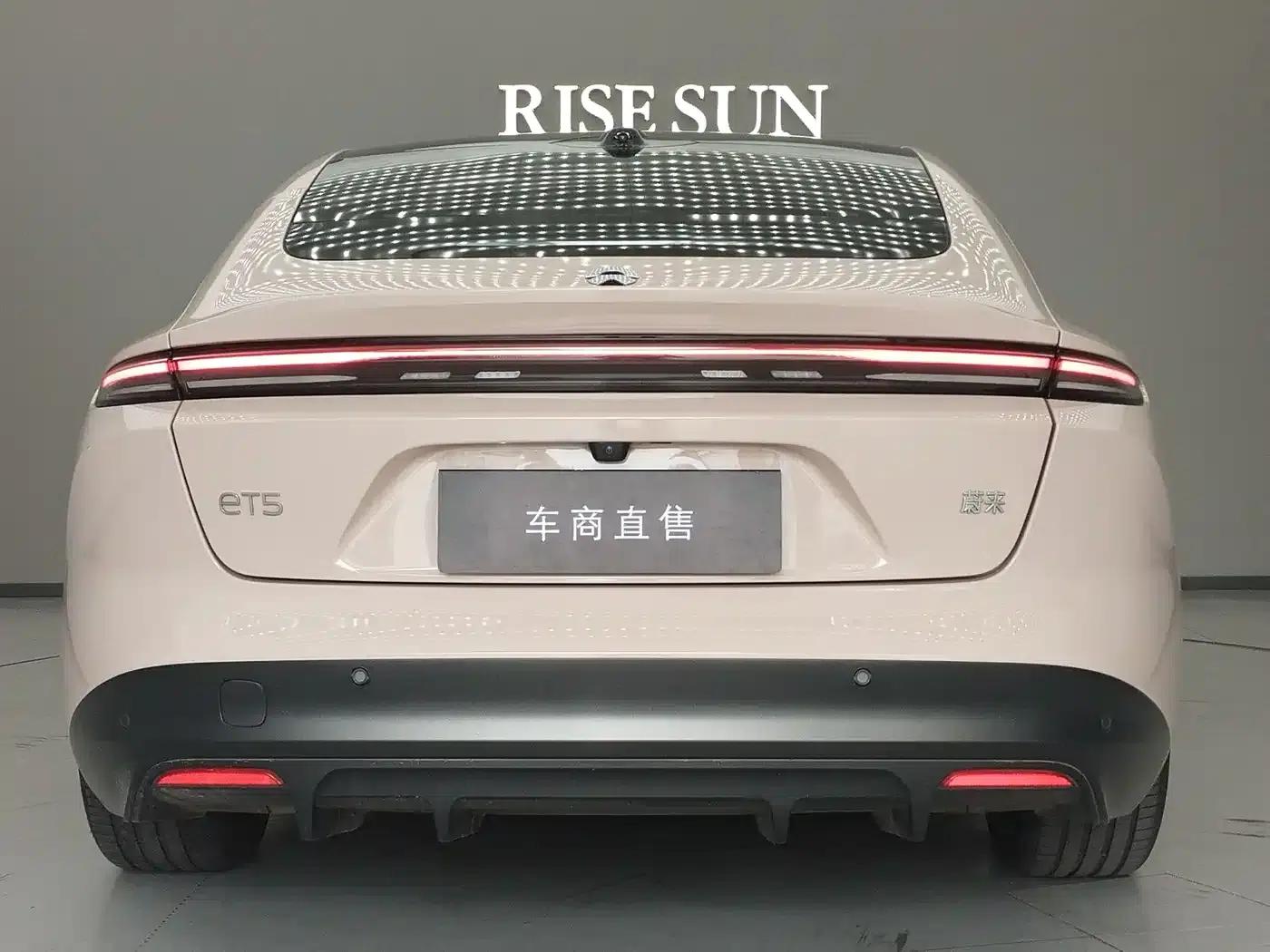 NIO ET5 2024 model 75kWh — миниатюра 6