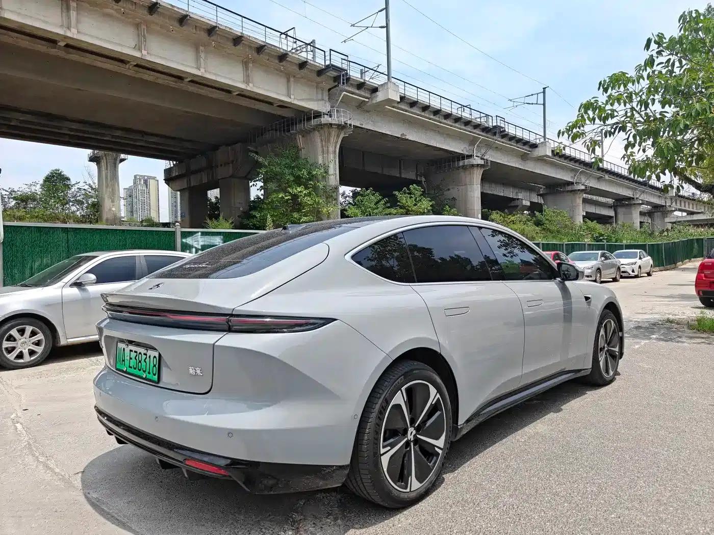 NIO ET5 2025 model 75kWh — миниатюра 4