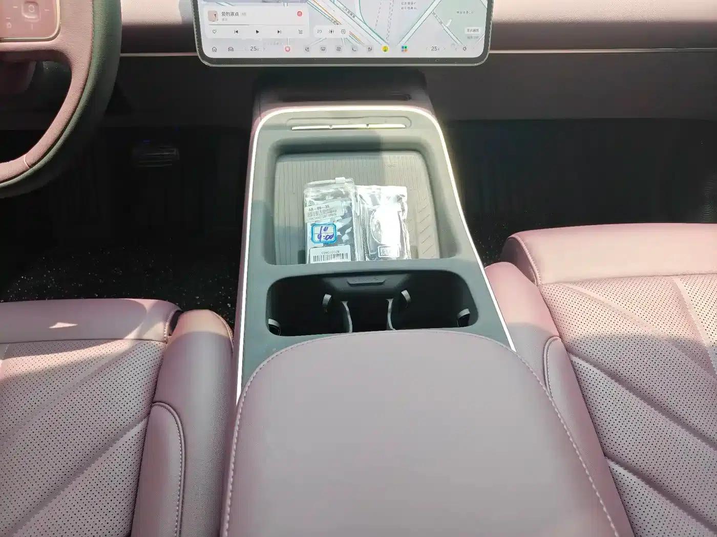 NIO ET5 2025 model 75kWh — миниатюра 8