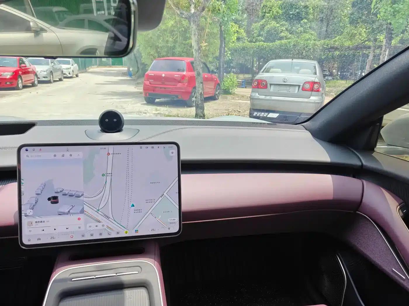 NIO ET5 2025 model 75kWh — миниатюра 9
