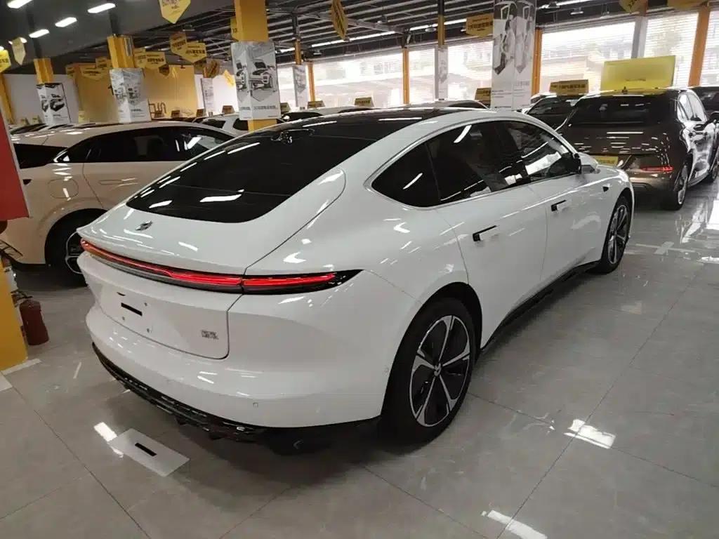 NIO ET5 2025 model 75kWh — миниатюра 7