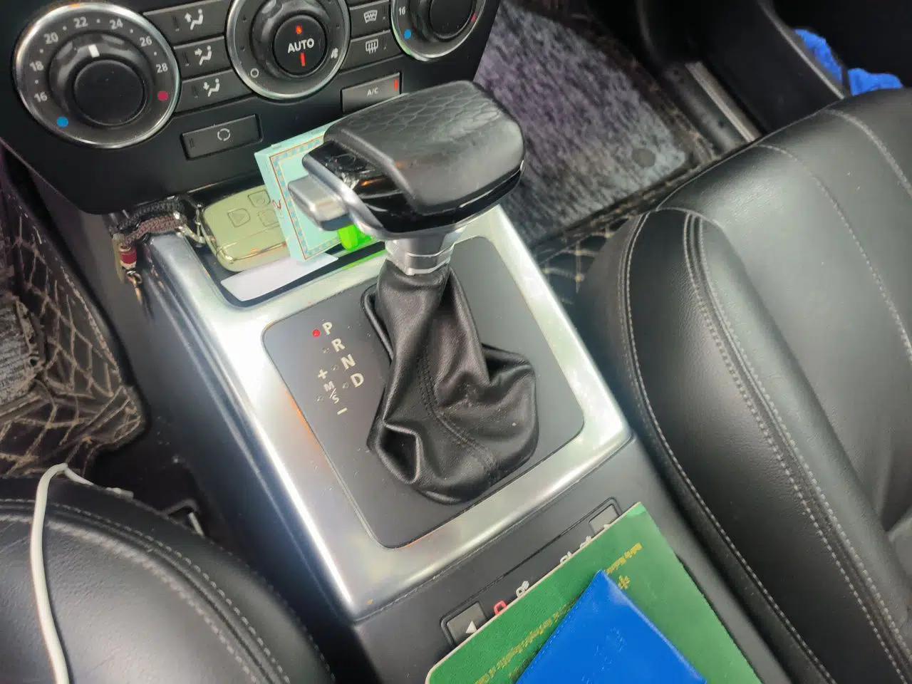 Land Rover Freelander 2 2012 2.0T Si4 SE Gasoline Version — миниатюра 14