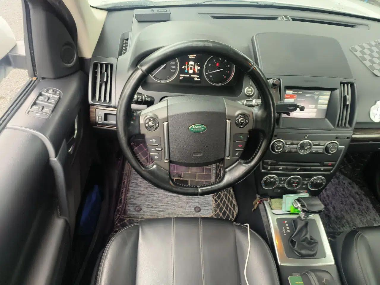 Land Rover Freelander 2 2012 2.0T Si4 SE Gasoline Version — миниатюра 10