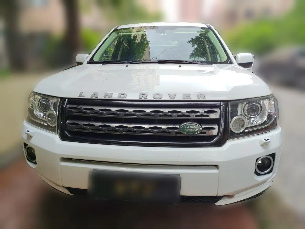 Land Rover Freelander 2 2015 2.0T Si4 XS Collection Edition — миниатюра 2
