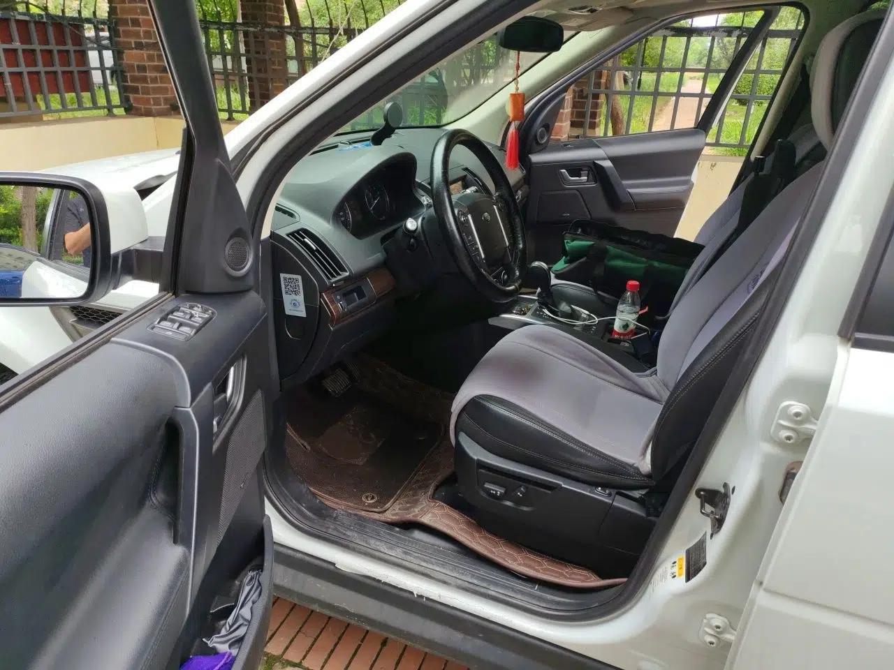 Land Rover Freelander 2 2015 2.0T Si4 XS Collection Edition — миниатюра 16