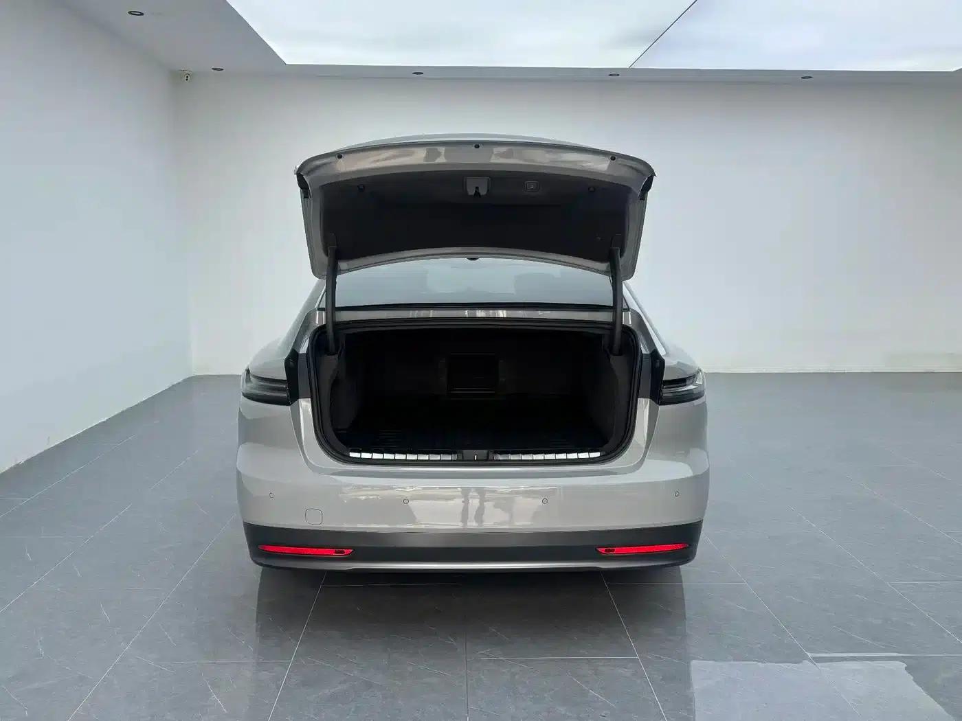 NIO ET7 2022 model 75kWh — миниатюра 19