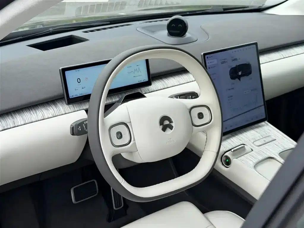 NIO ET7 2023 model 75kWh — миниатюра 7