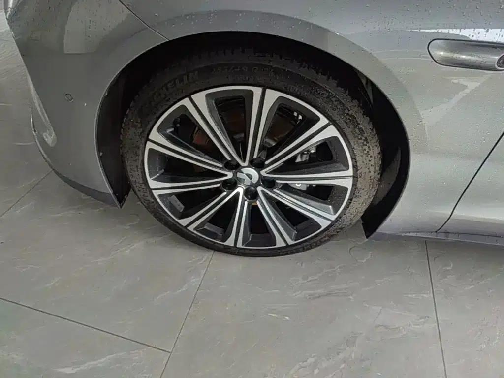 NIO ET7 2024 75kWh Executive Signature Edition — миниатюра 23