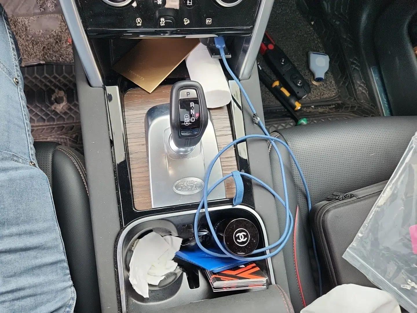 Land Rover Discovery Sport New Energy 2021 P300e Performance Tech Edition — миниатюра 11