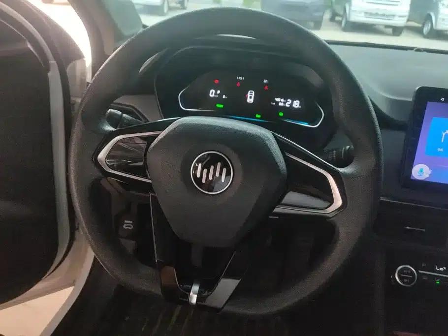 Weltmeister E.5 2021 Facelift 500 (Jikexing) — миниатюра 15