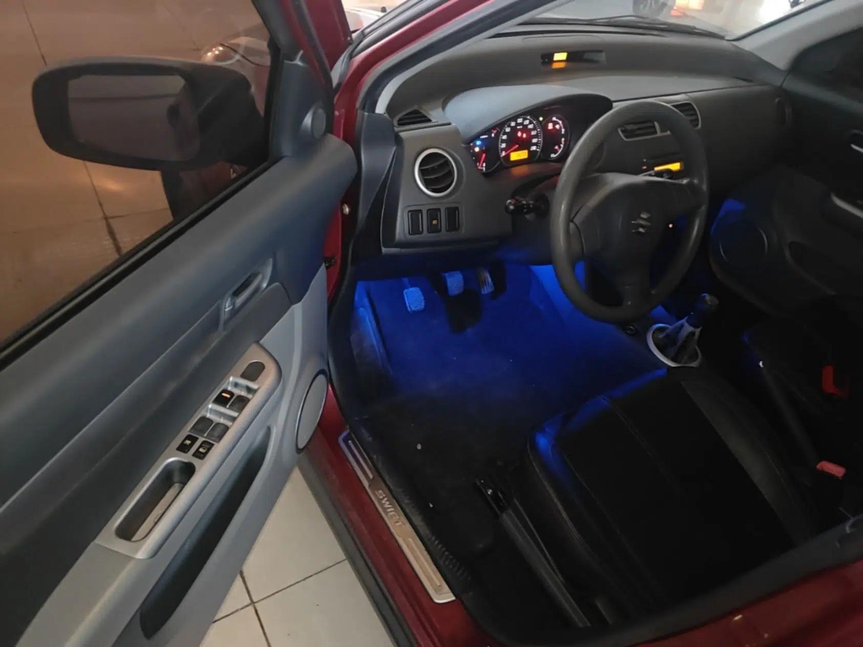Suzuki Swift 2013 1.5L Manual 20th Anniversary Limited Edition — миниатюра 18