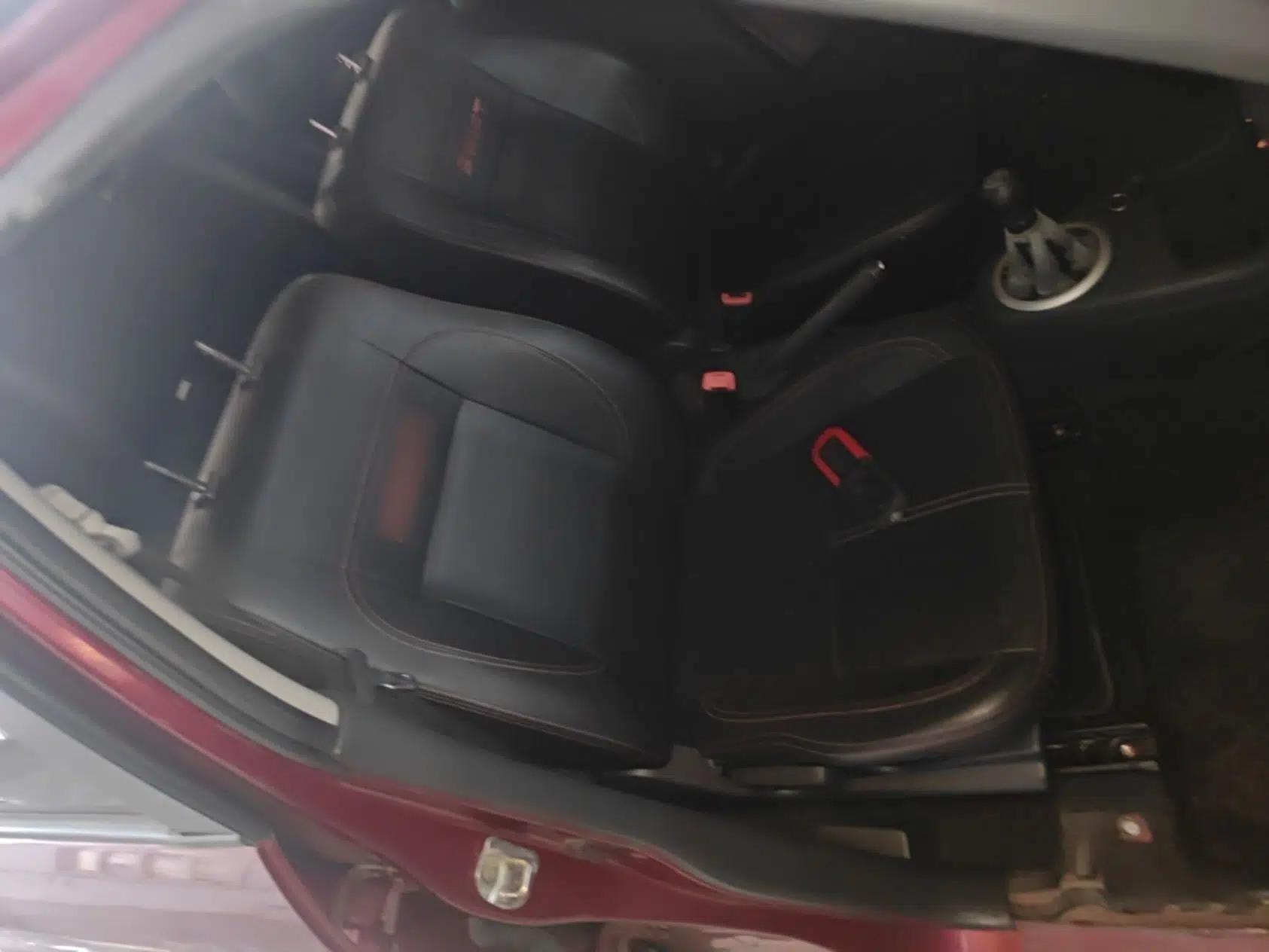 Suzuki Swift 2013 1.5L Manual 20th Anniversary Limited Edition — миниатюра 19