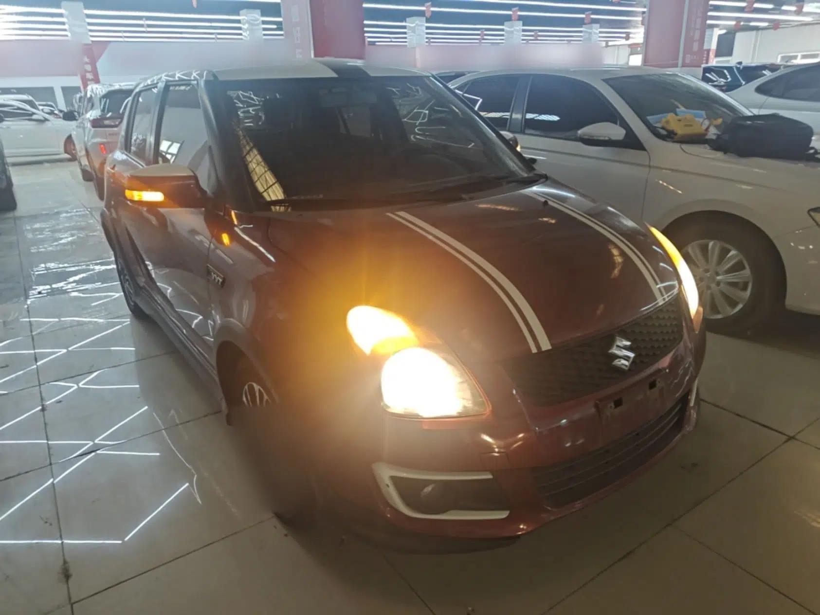 Suzuki Swift 2013 1.5L Manual 20th Anniversary Limited Edition — миниатюра 3