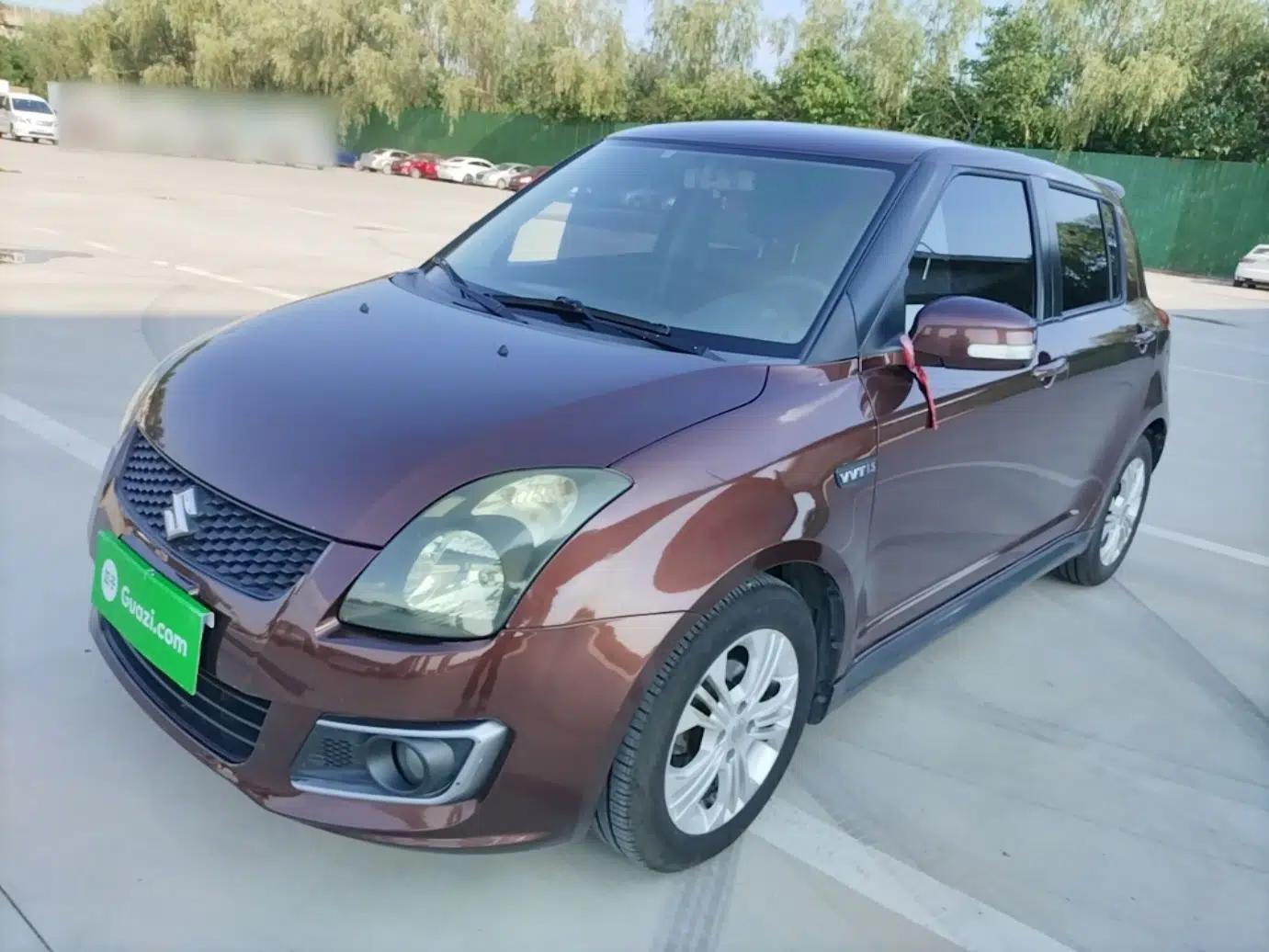 Suzuki Swift 2014 1.5L Automatic Fashion Edition — миниатюра 1