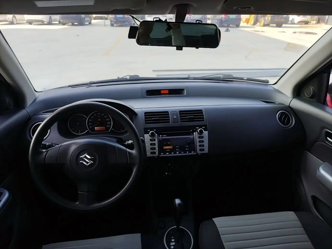 Suzuki Swift 2014 1.5L Automatic Fashion Edition — миниатюра 12