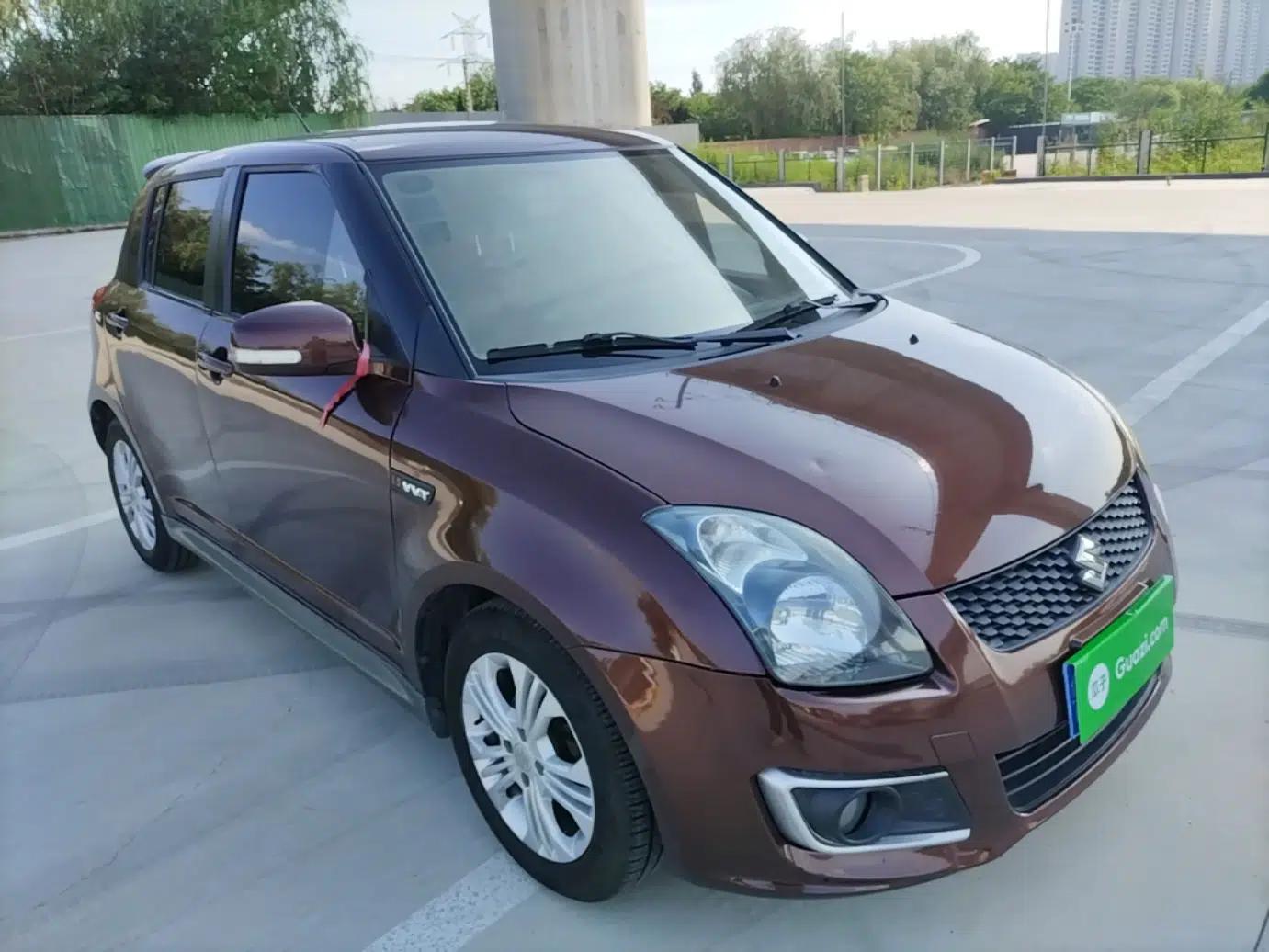 Suzuki Swift 2014 1.5L Automatic Fashion Edition — миниатюра 3