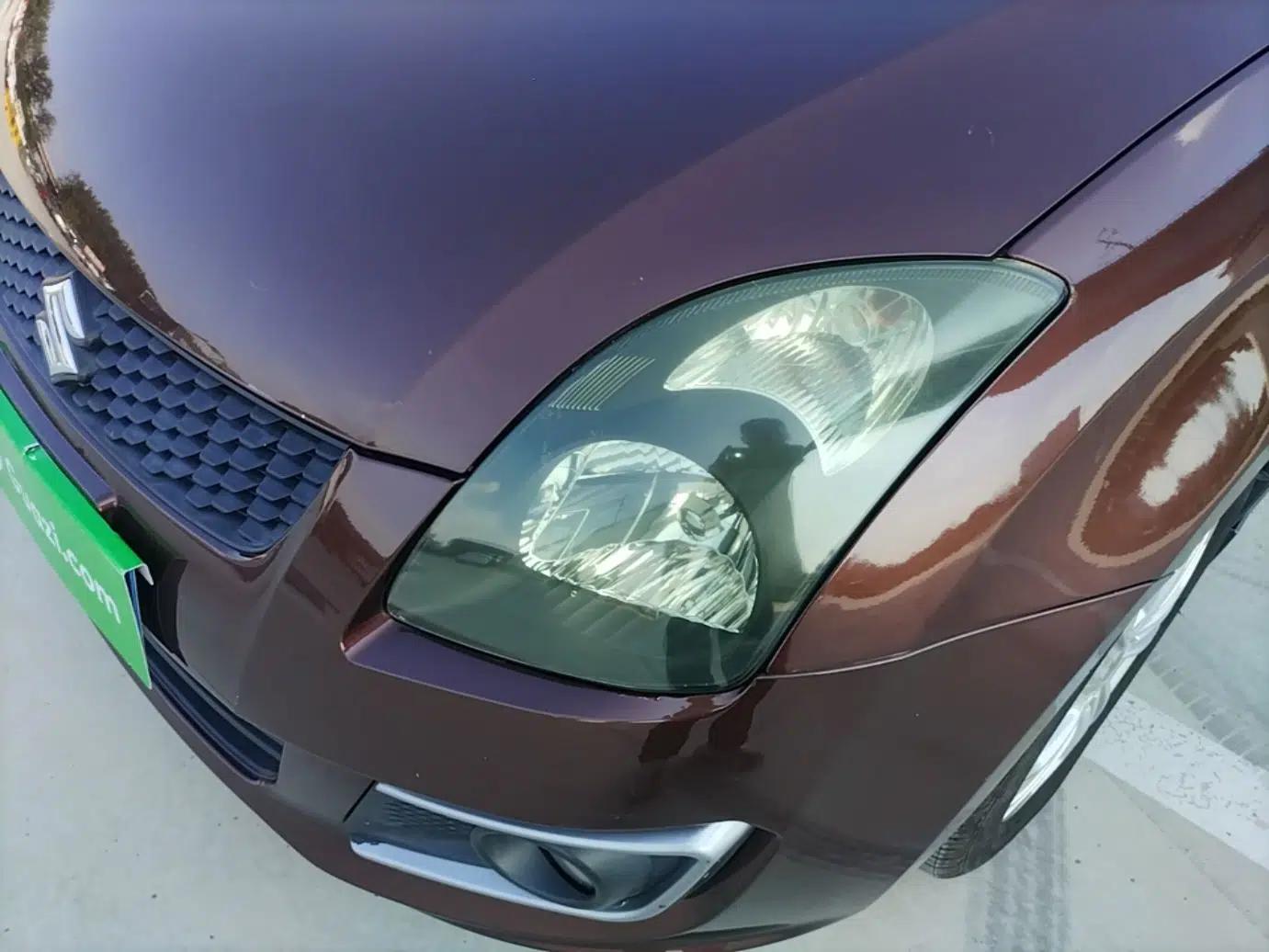 Suzuki Swift 2014 1.5L Automatic Fashion Edition — миниатюра 8