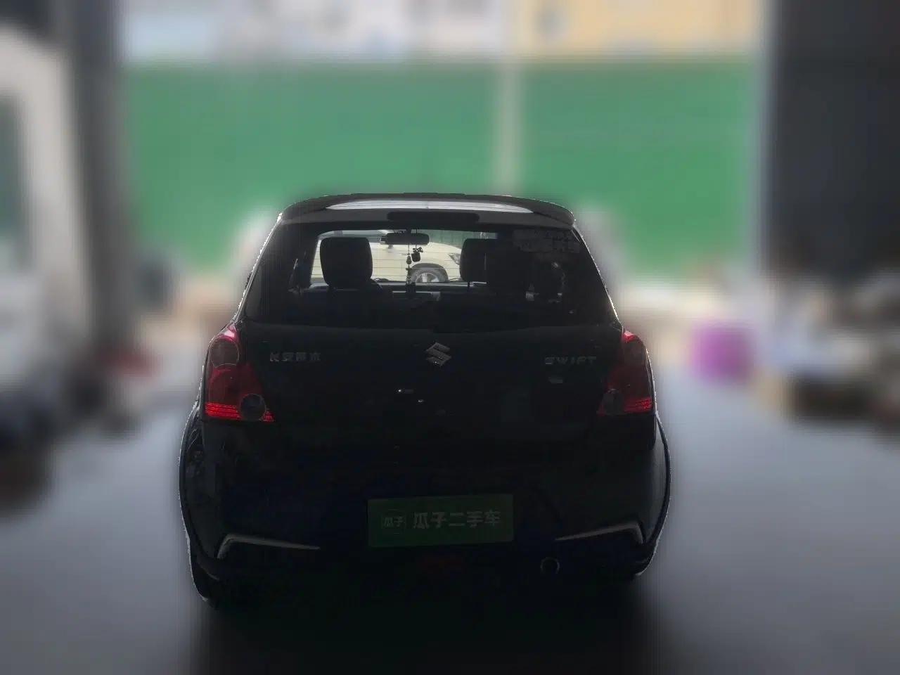 Suzuki Swift 2016 1.5L Automatic Fashionable Coolplay Edition — миниатюра 5