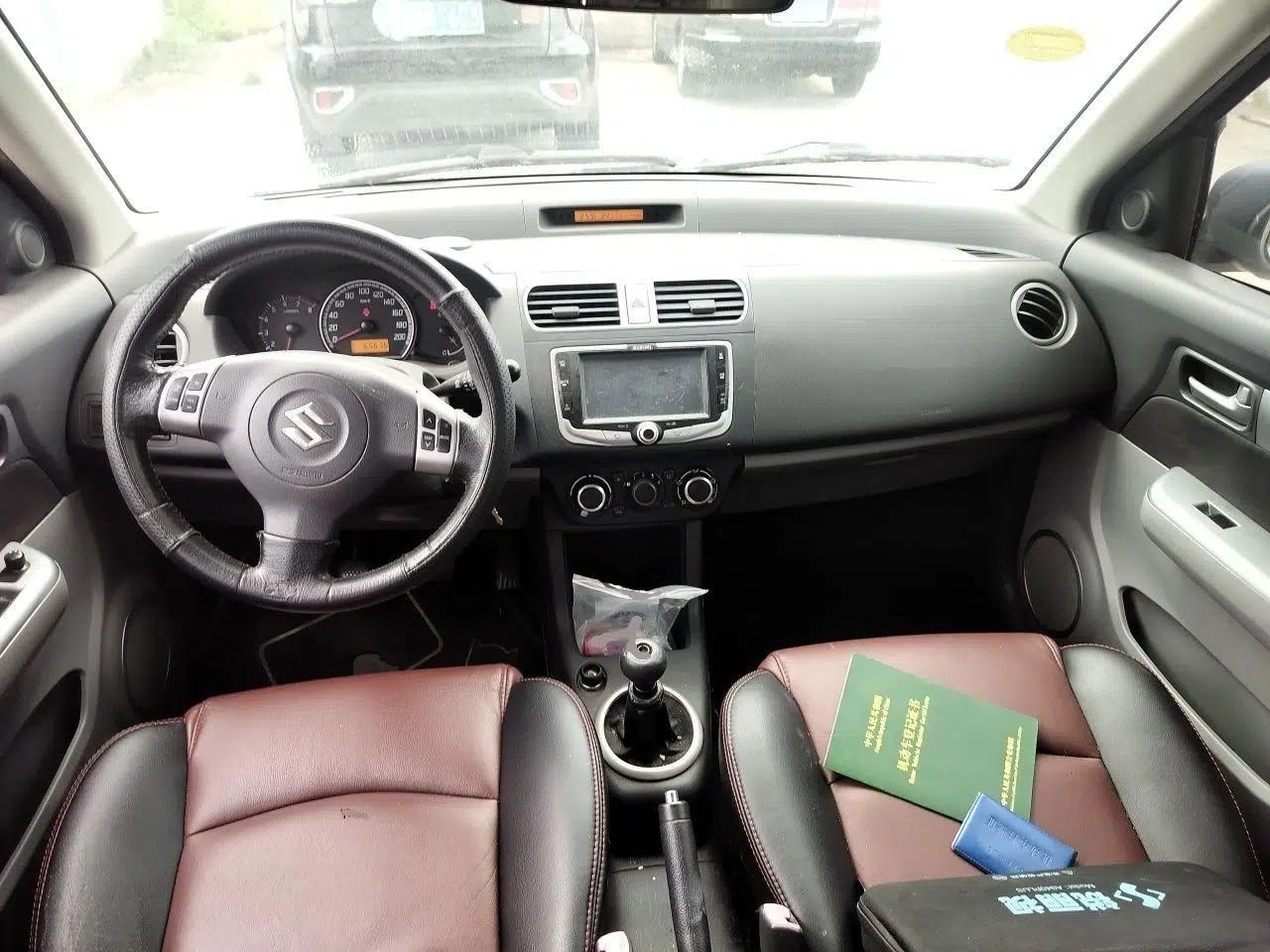 Suzuki Swift 2011 1.5L Manual Sport Audiovisual Edition — миниатюра 9