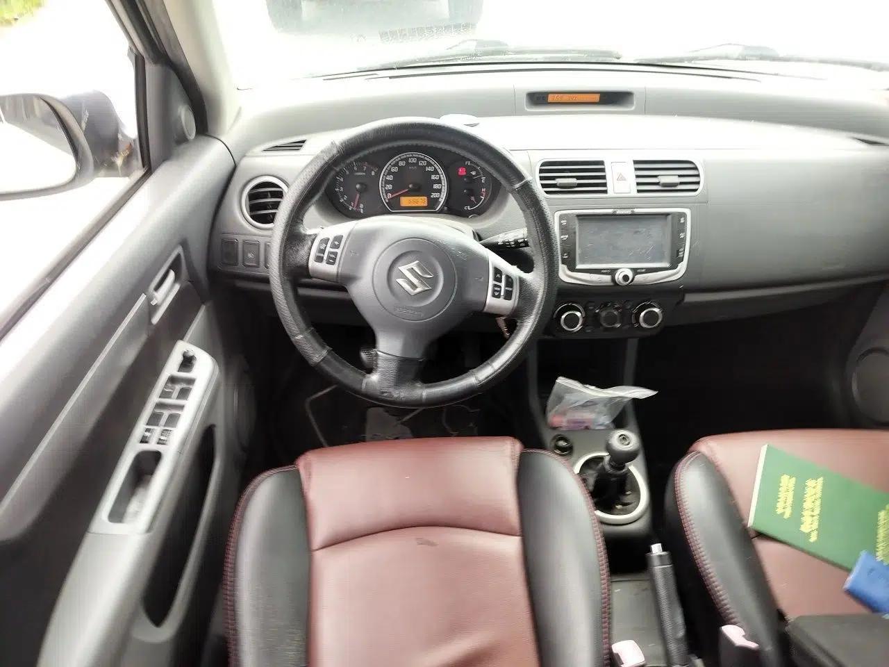 Suzuki Swift 2011 1.5L Manual Sport Audiovisual Edition — миниатюра 10