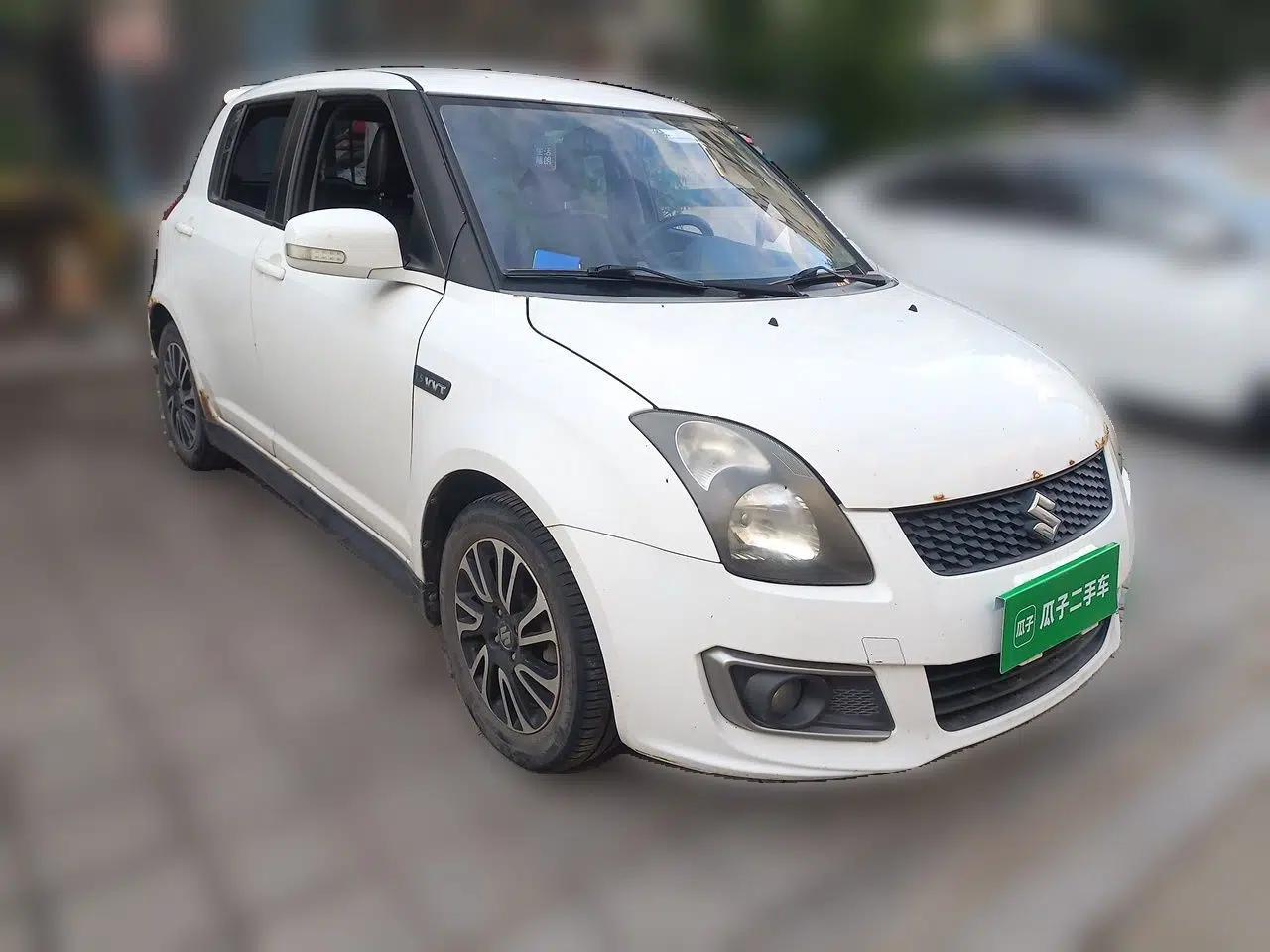 Suzuki Swift 2013 1.5L Manual Standard Edition — миниатюра 3