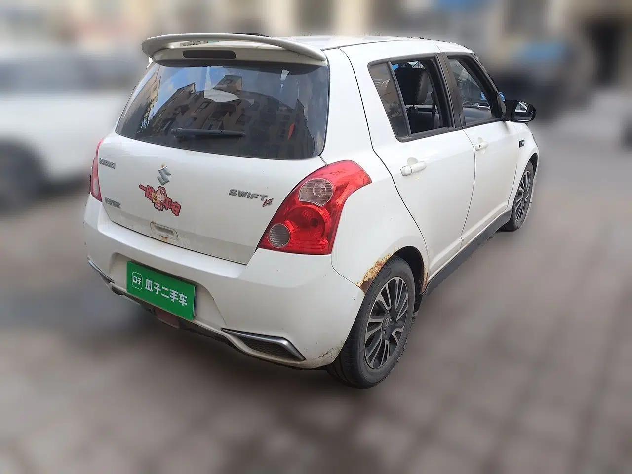 Suzuki Swift 2013 1.5L Manual Standard Edition — миниатюра 6