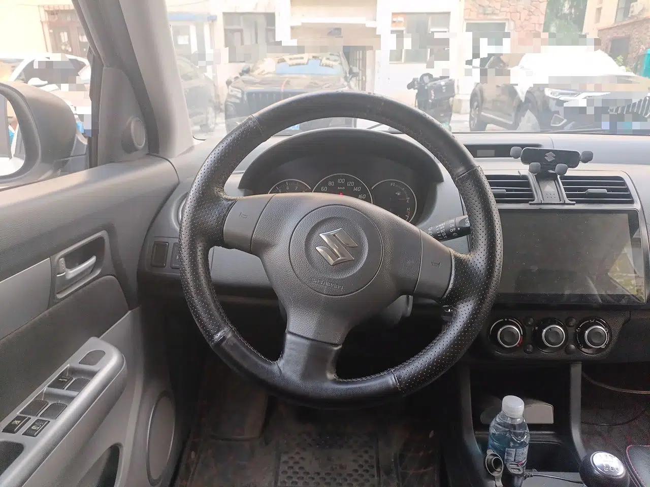 Suzuki Swift 2013 1.5L Manual Standard Edition — миниатюра 10