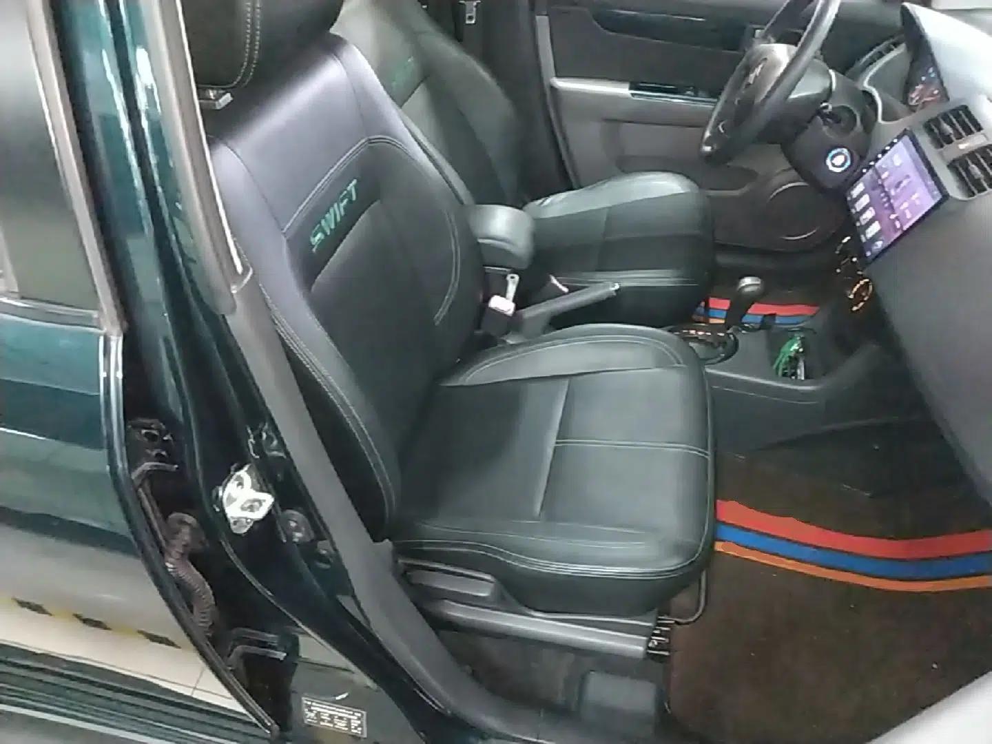 Suzuki Swift 2016 1.5L Automatic Fashionable Coolplay Edition — миниатюра 19
