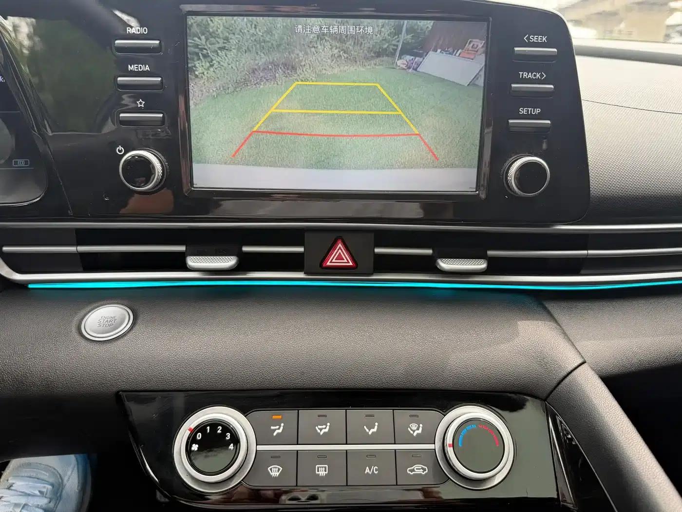 Hyundai Elantra 2022 1.5L CVT GLX Elite Edition — миниатюра 10