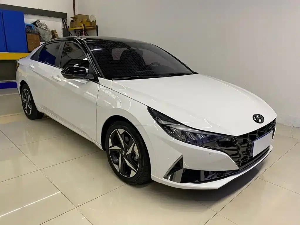 Hyundai Elantra 2022 240TGDi DCT LUX Premium Edition — миниатюра 3
