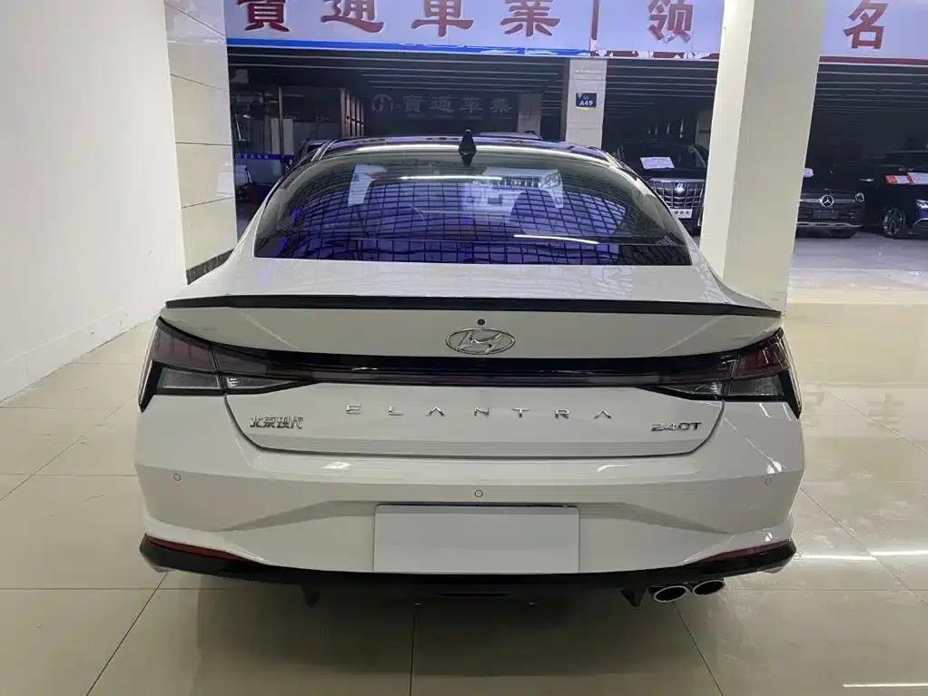 Hyundai Elantra 2022 240TGDi DCT LUX Premium Edition — миниатюра 5