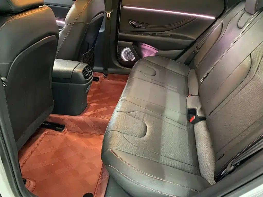 Hyundai Elantra 2022 240TGDi DCT LUX Premium Edition — миниатюра 10