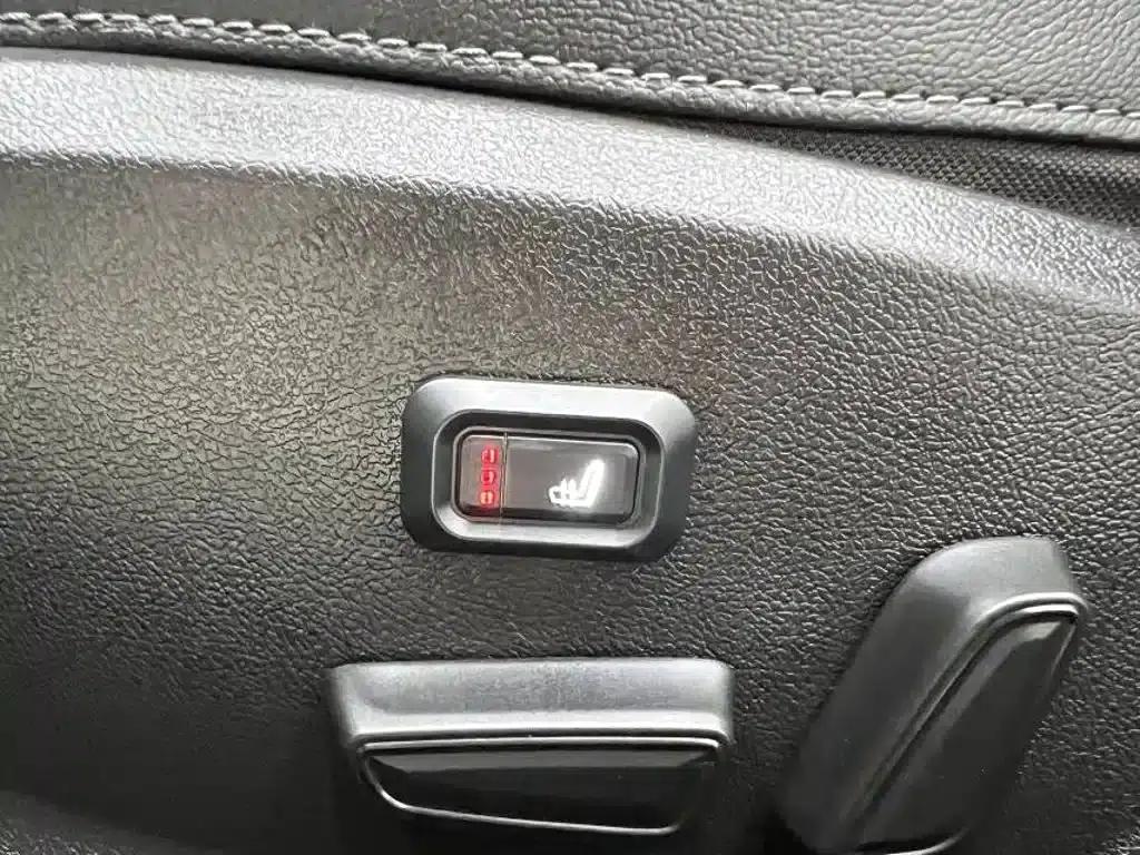 Hyundai Elantra 2023 1.5L CVT GLX Elite Edition — миниатюра 13
