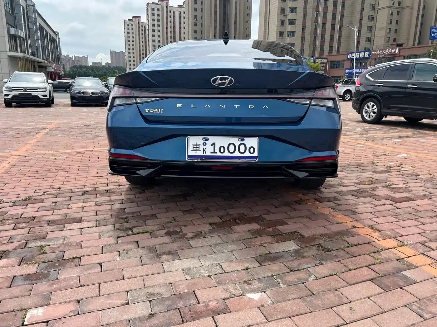 Hyundai Elantra 2022 1.5L CVT TOP Flagship Edition — миниатюра 6