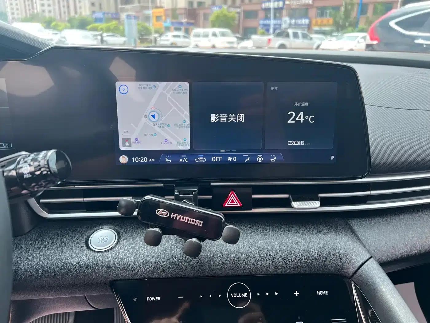 Hyundai Elantra 2022 1.5L CVT TOP Flagship Edition — миниатюра 7