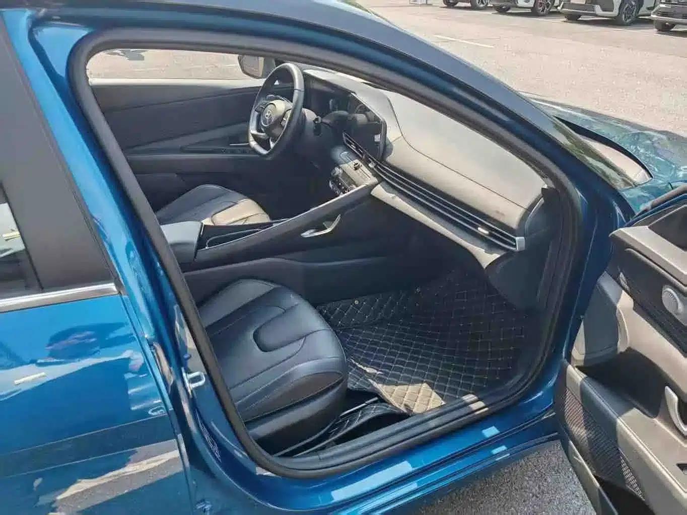 Hyundai Elantra 2023 240TGDi DCT N Line TOP Flagship Edition — миниатюра 6