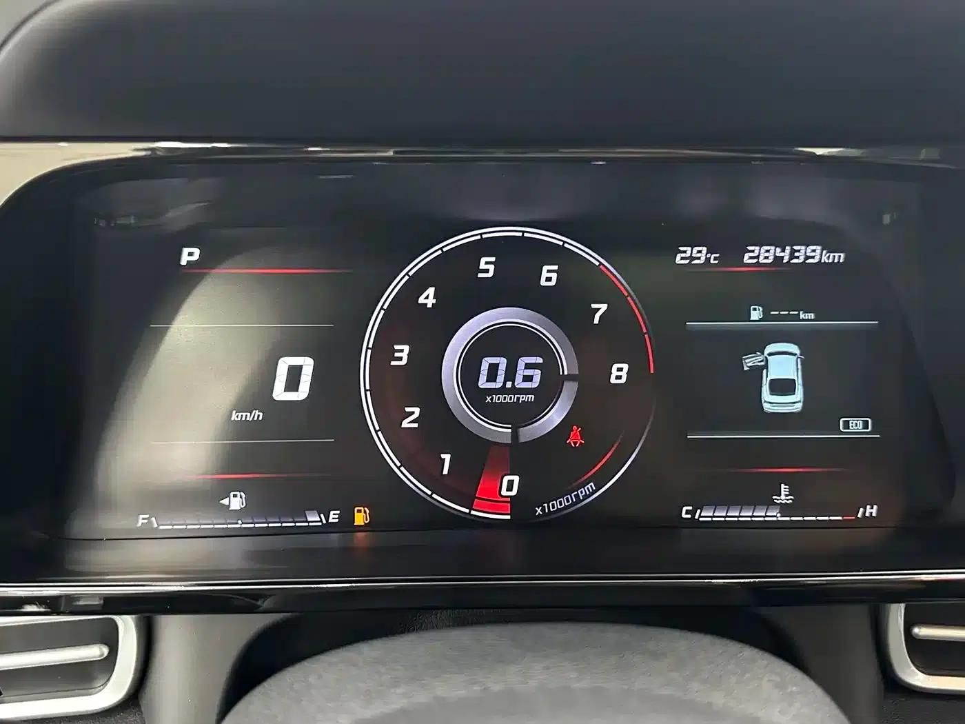 Hyundai Elantra 2022 1.5L CVT GLX Elite Edition — миниатюра 13