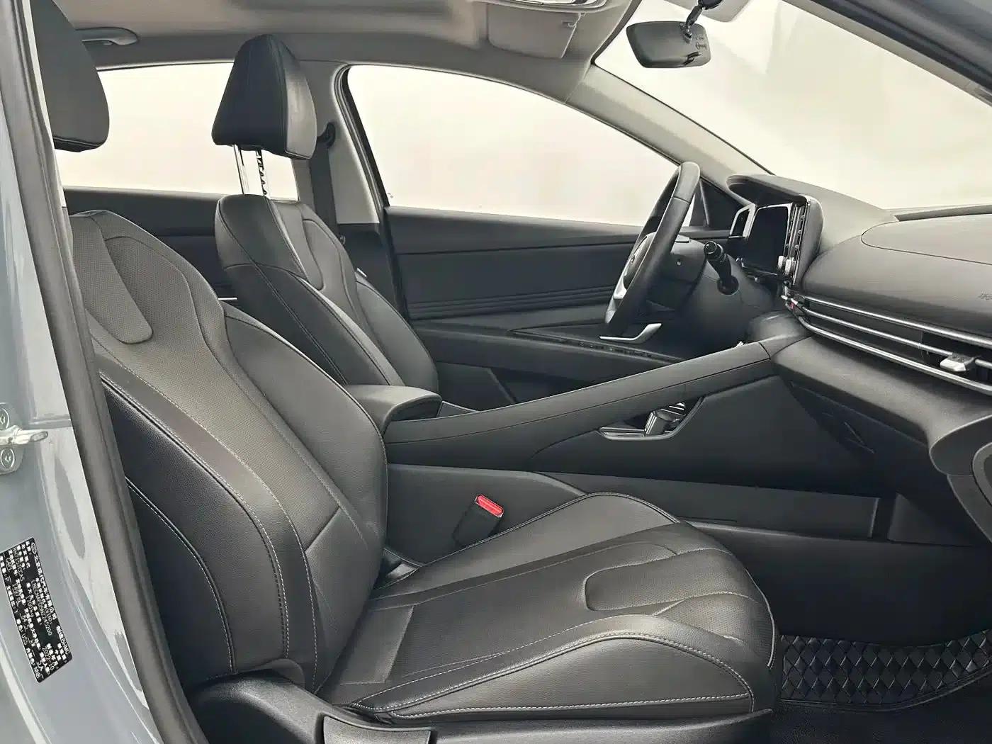 Hyundai Elantra 2022 1.5L CVT GLX Elite Edition — миниатюра 9