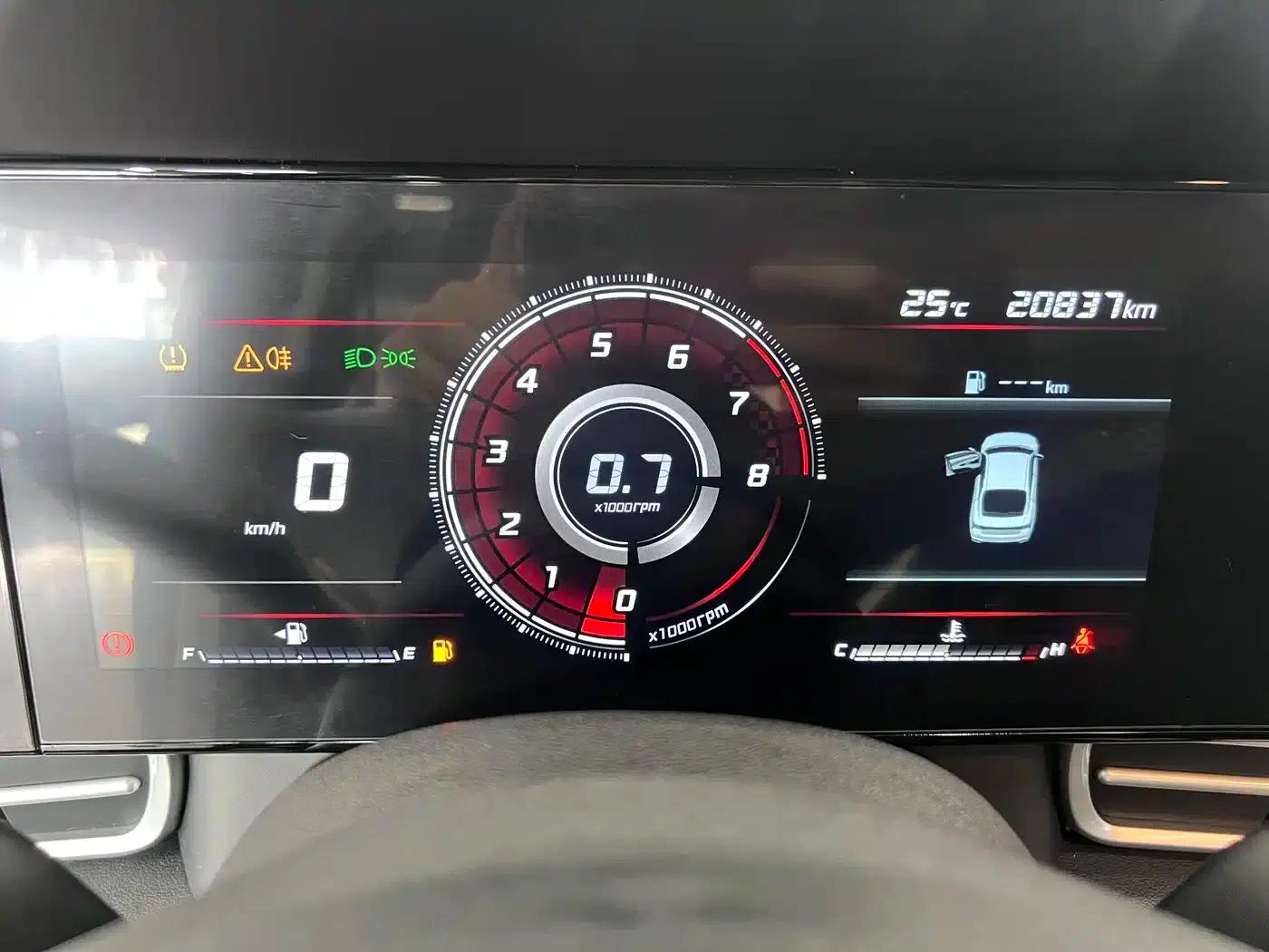 Hyundai Elantra 2022 1.5L CVT LUX Premium Edition — миниатюра 13