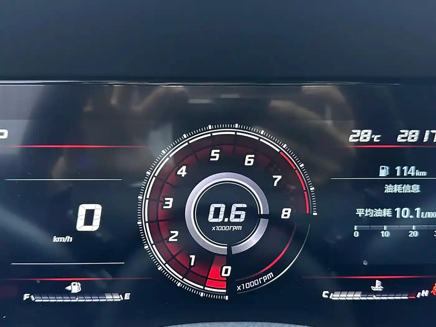 Hyundai Elantra 2022 240TGDi DCT LUX Premium Edition — миниатюра 13