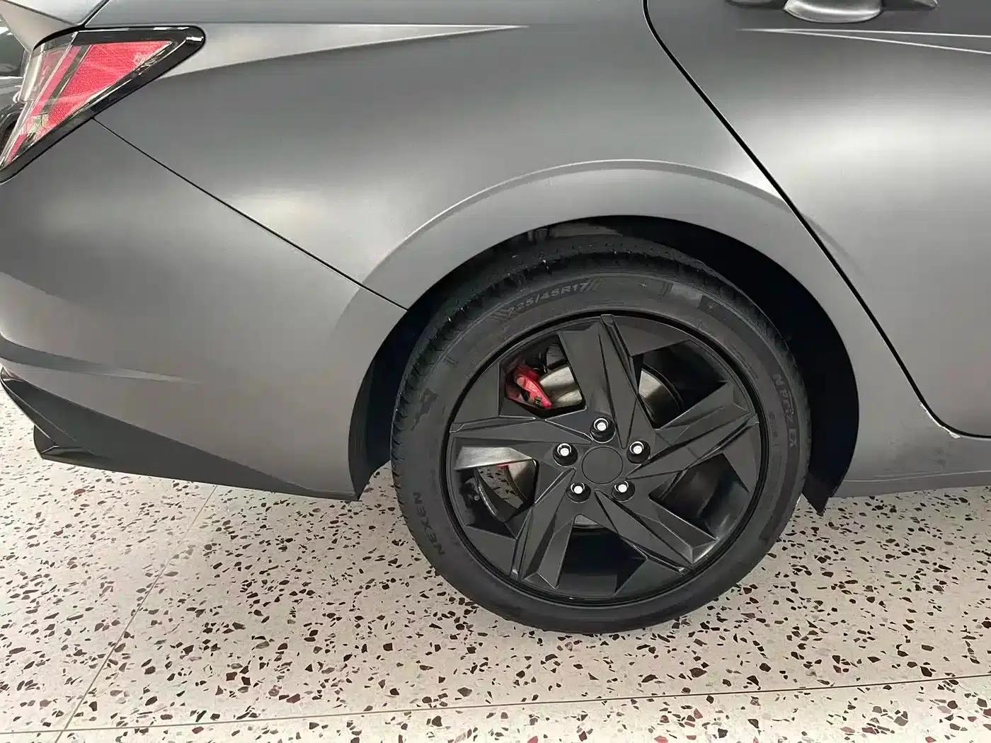 Hyundai Elantra 2022 1.5L CVT 20th Anniversary Edition — миниатюра 22