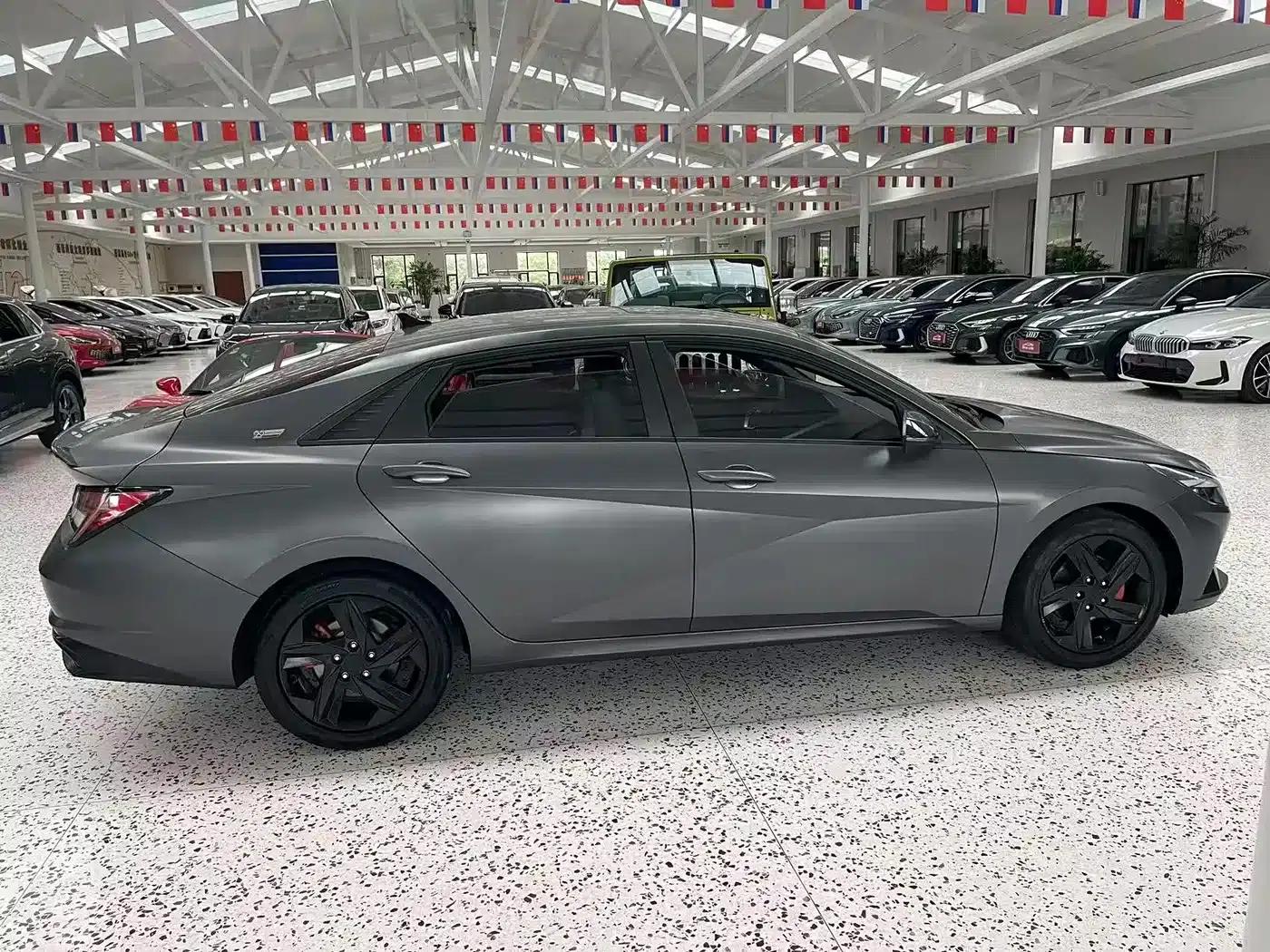 Hyundai Elantra 2022 1.5L CVT 20th Anniversary Edition — миниатюра 5