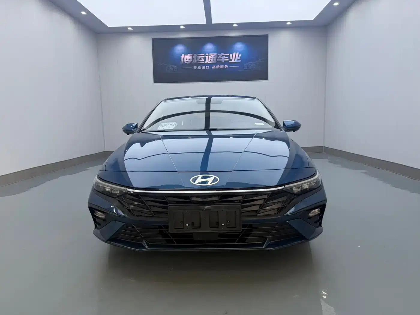 Hyundai Elantra 2023 1.5L CVT GLX Elite Edition — миниатюра 2