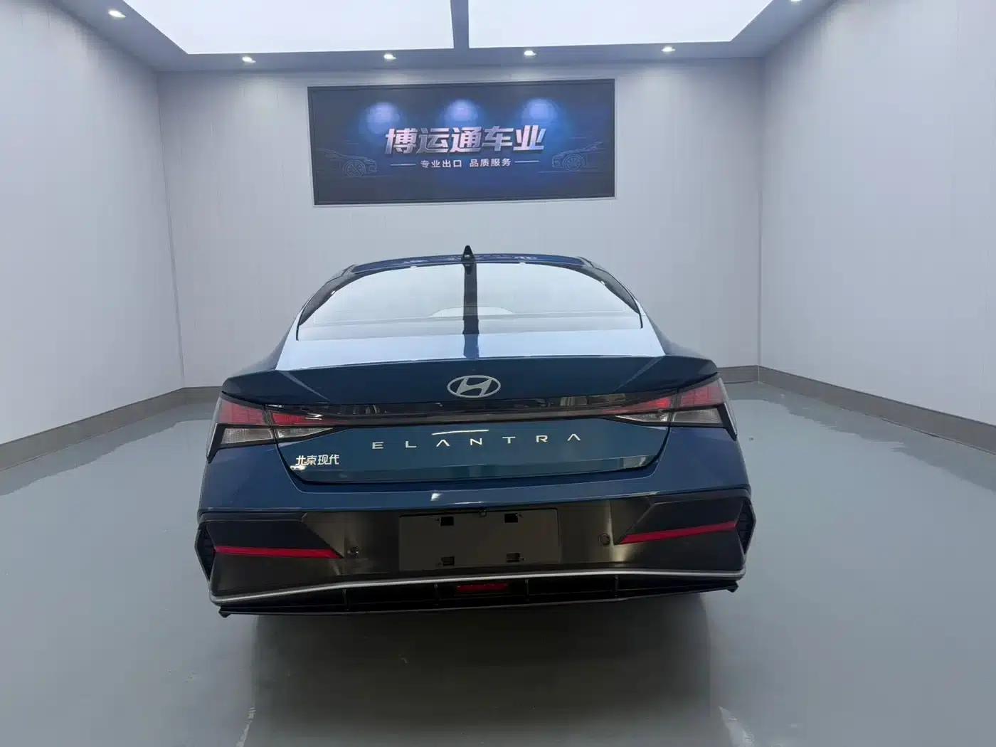 Hyundai Elantra 2023 1.5L CVT GLX Elite Edition — миниатюра 5