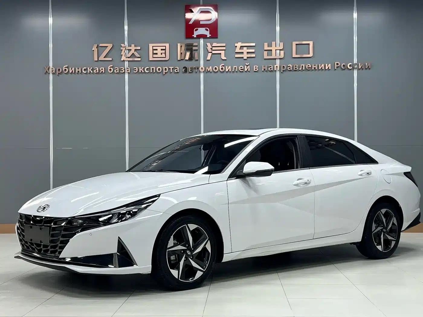 Hyundai Elantra 2022 1.5L CVT GLX Elite Edition — миниатюра 1