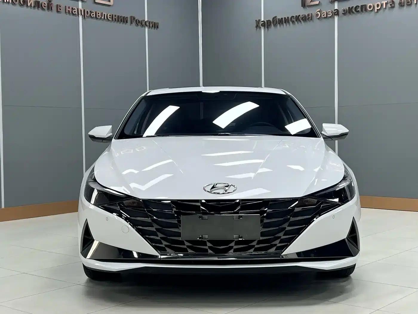 Hyundai Elantra 2022 1.5L CVT GLX Elite Edition — миниатюра 2
