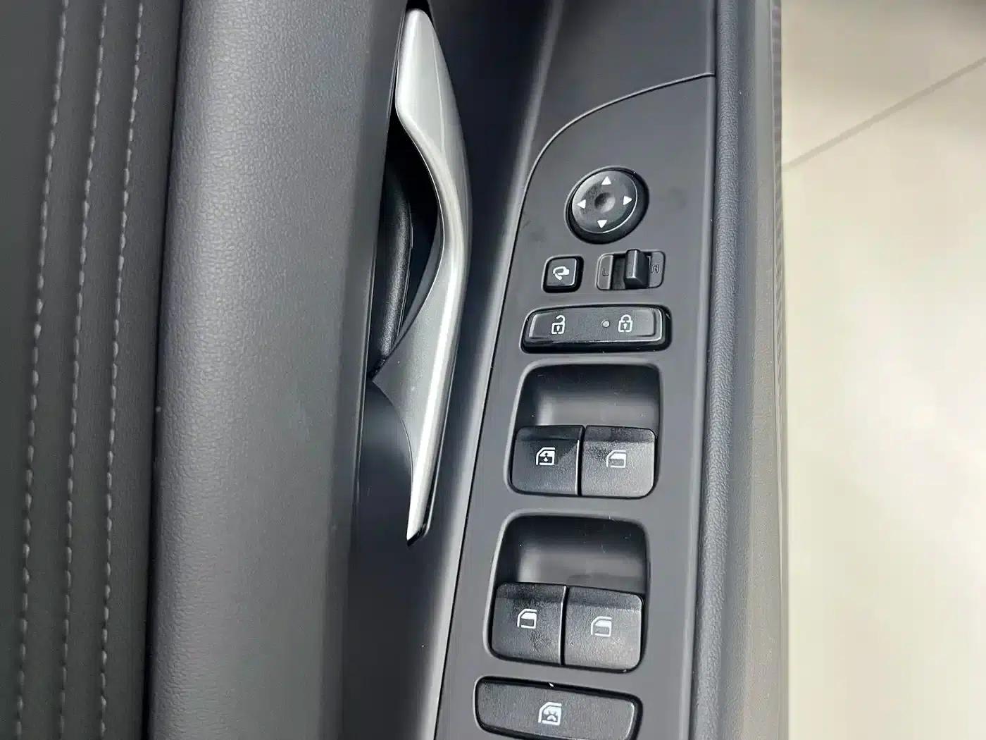 Hyundai Elantra 2022 1.5L CVT GLX Elite Edition — миниатюра 6